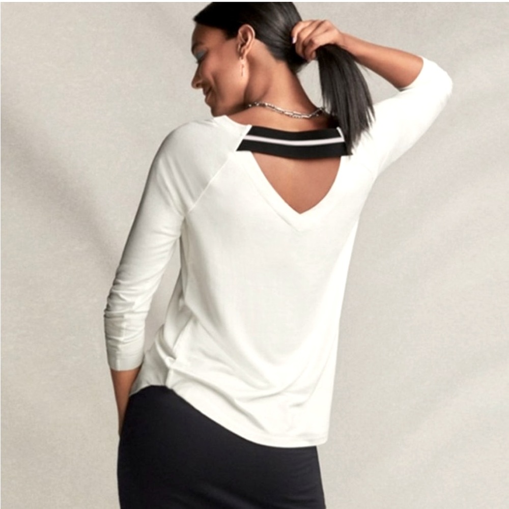 CAbi Center Sweatshirt Sz M